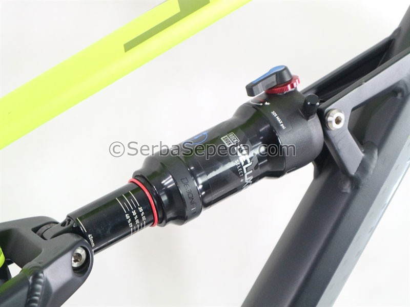 Sepeda Polygon Siskiu D7 27.5\
